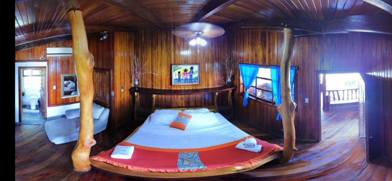 Hotel La Isla Inn Puerto Viejo de Talamanca المظهر الخارجي الصورة